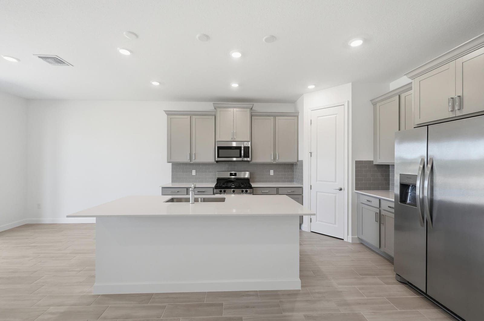 10716 NW Wilgrove Lane — photo 5