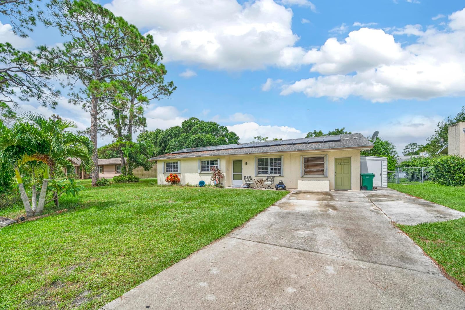 5107 Palm Drive, Fort Pierce, FL 34982 photo 2