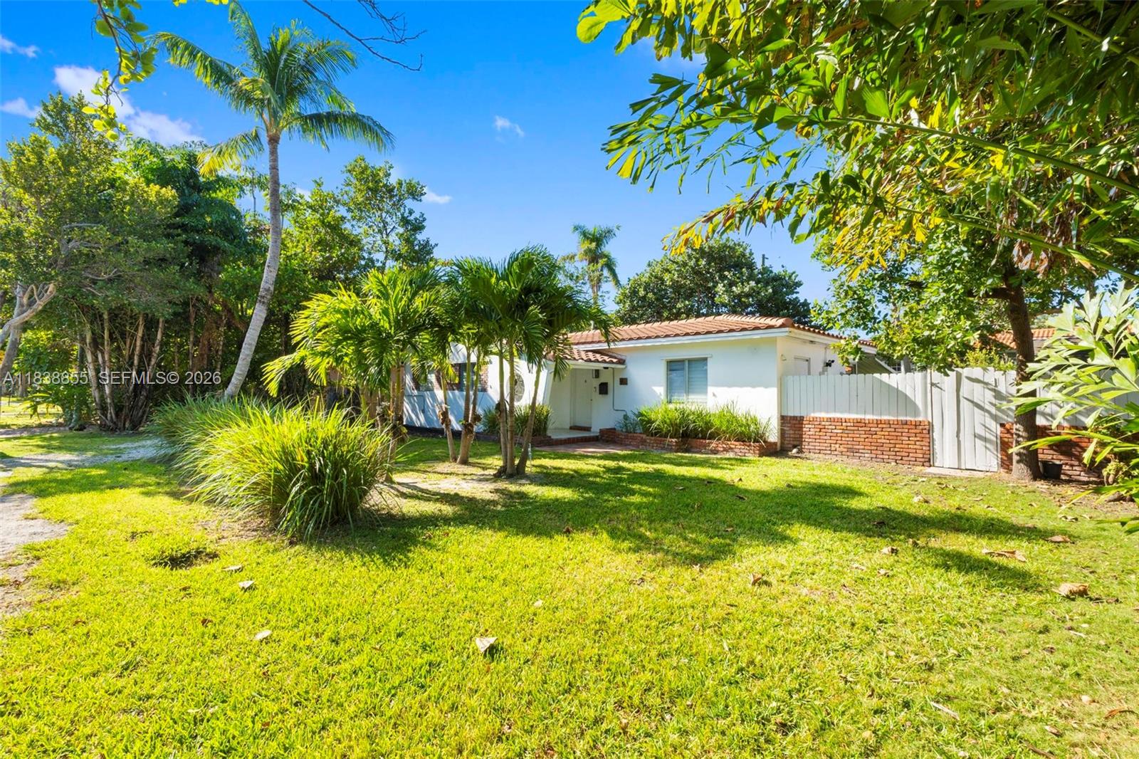 738 Fernwood Road, Key Biscayne, FL 33149, Key Biscayne