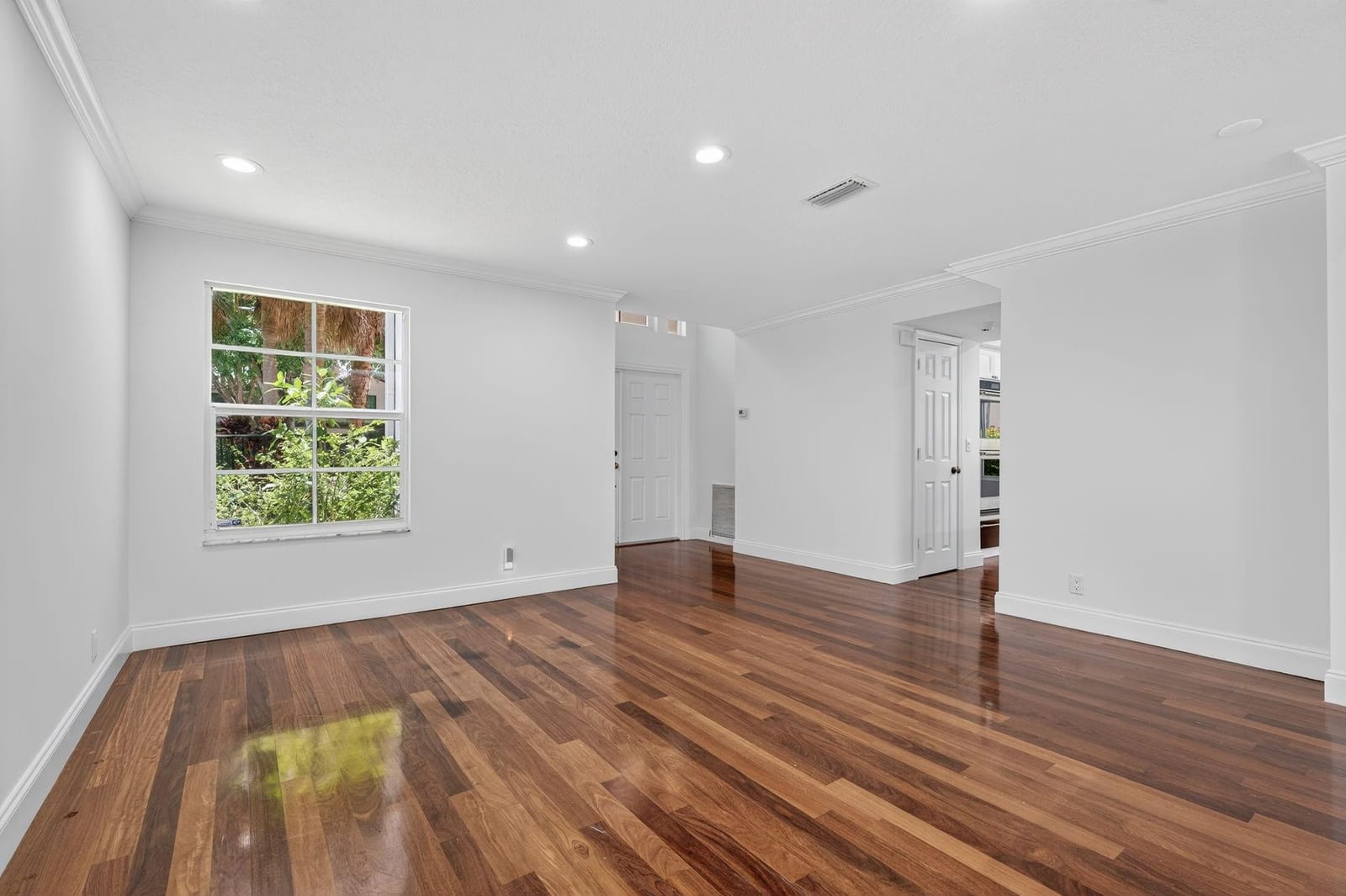 6401 NW 58th Terrace — photo 9