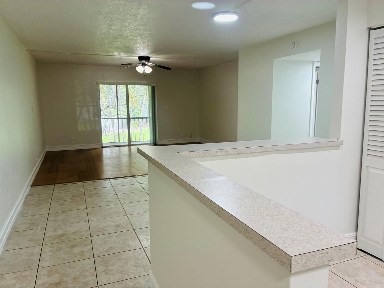 8523 Old Country Manor 524, Davie, FL 33328 photo 7