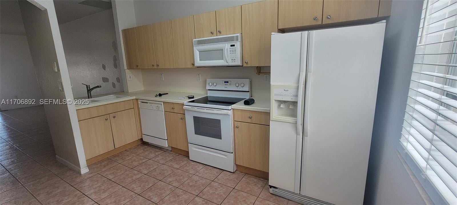 5660 NW 115th Court 204, Doral, FL 33178 photo 3