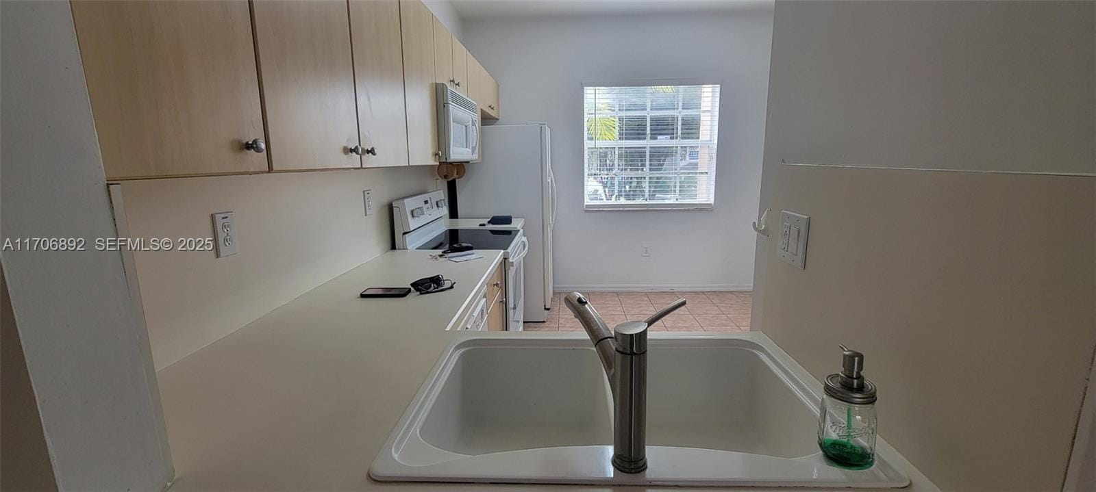 5660 NW 115th Court 204, Doral, FL 33178 photo 4