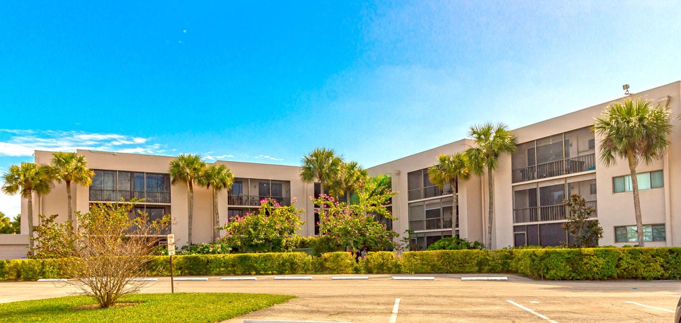 5190 Las Verdes Circle 224, Delray Beach, FL 33484 photo 29