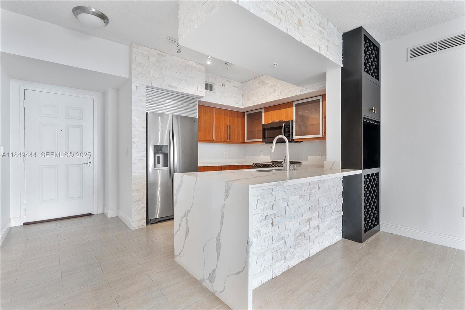 888 S Douglas Road 1415, Coral Gables, FL 33134 photo 12