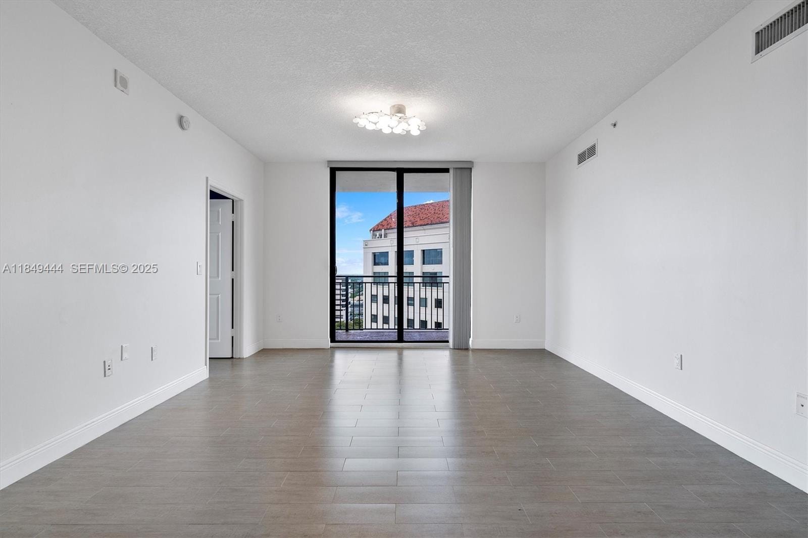 888 S Douglas Road 1415, Coral Gables, FL 33134 photo 3