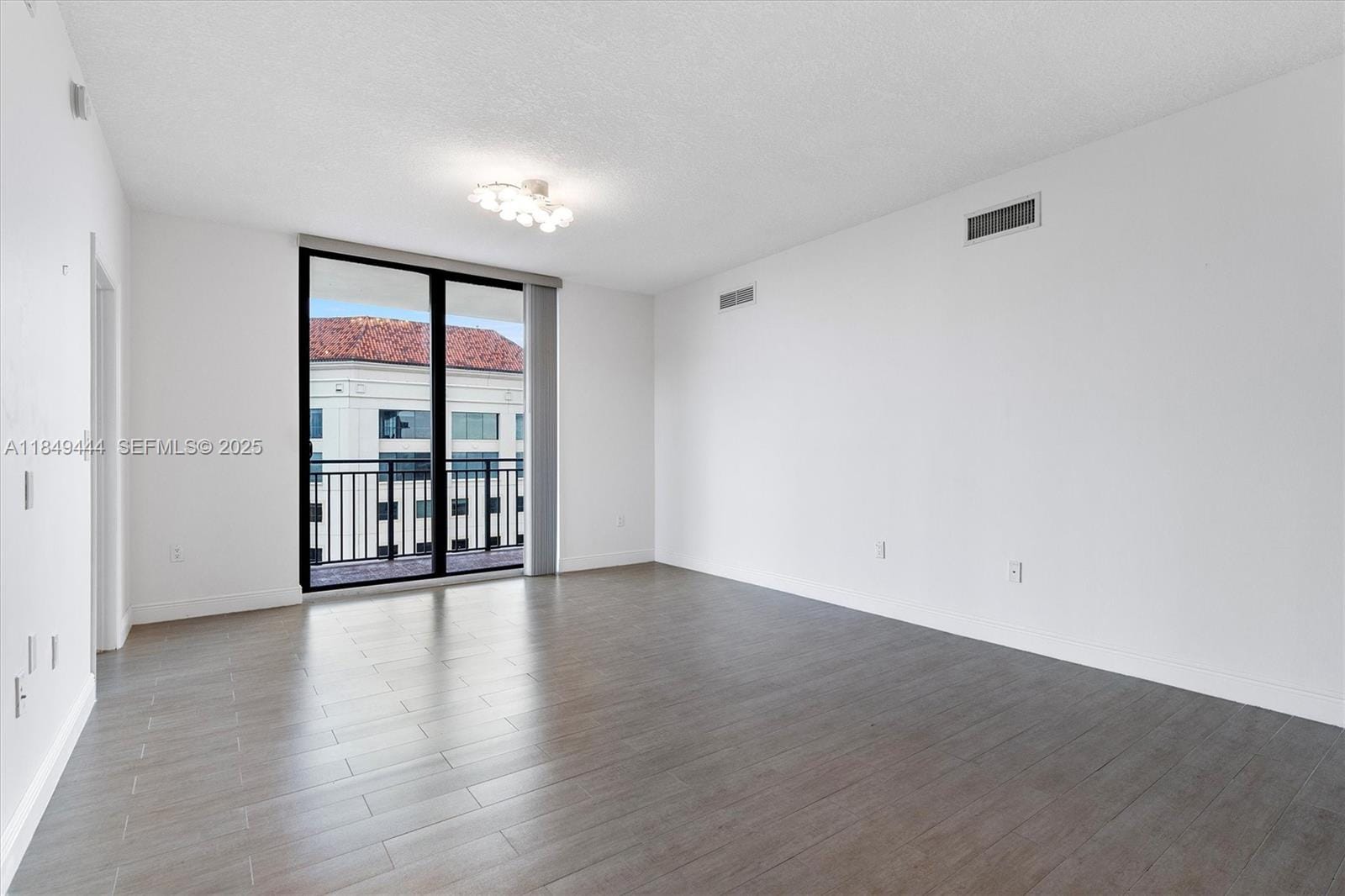 888 S Douglas Road 1415, Coral Gables, FL 33134 photo 4
