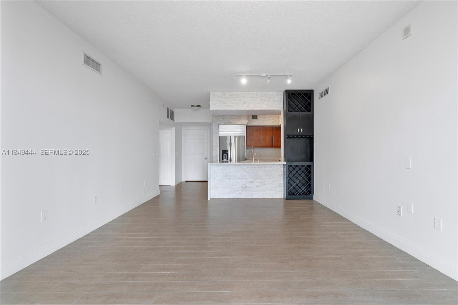 888 S Douglas Road 1415, Coral Gables, FL 33134 photo 5