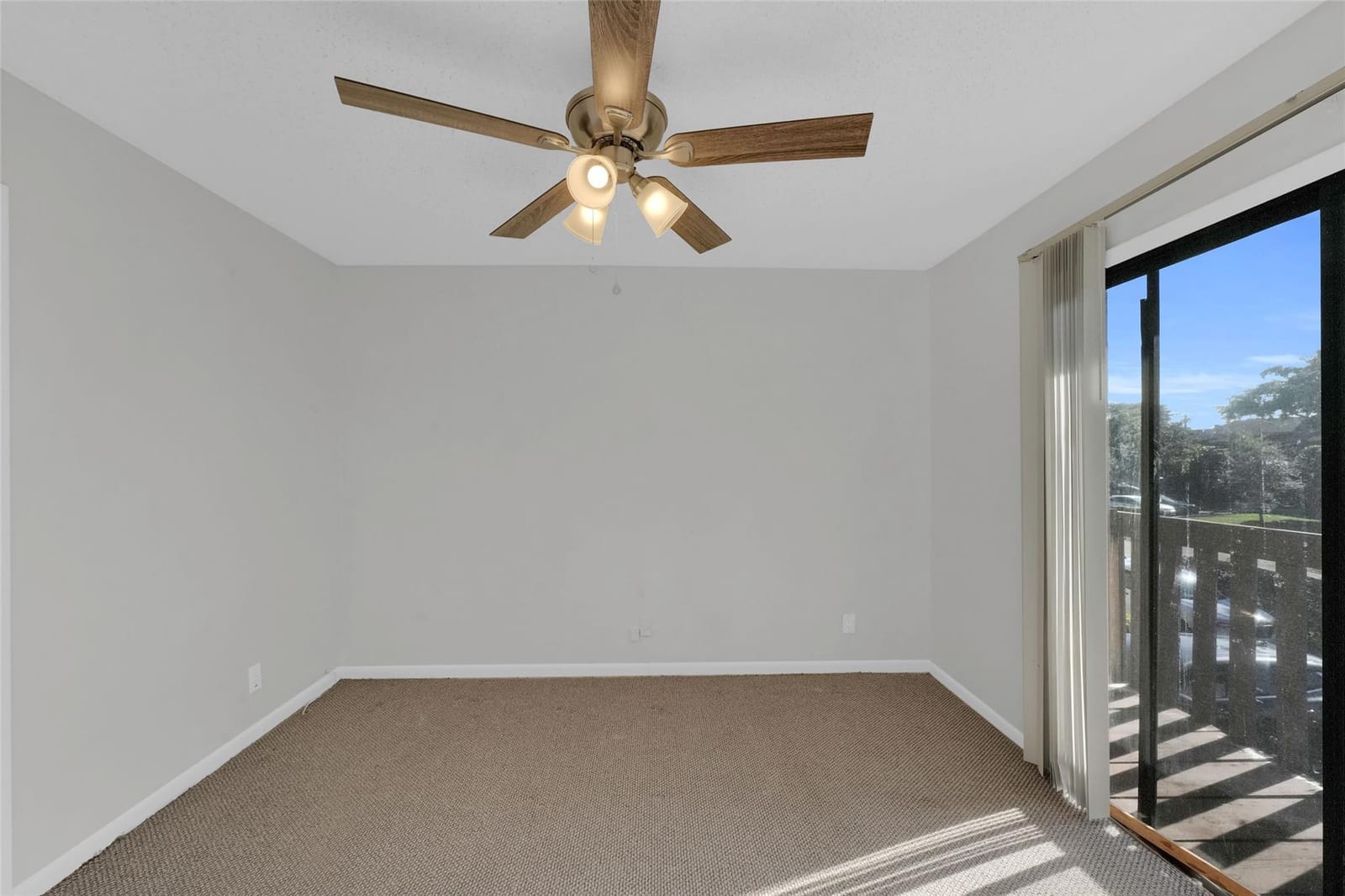 6194 Pine Tree Lane B, Tamarac, FL 33319 photo 15