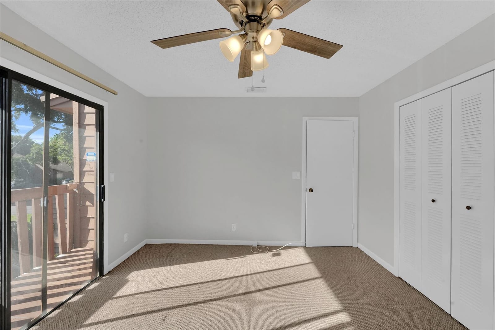 6194 Pine Tree Lane B, Tamarac, FL 33319 photo 16
