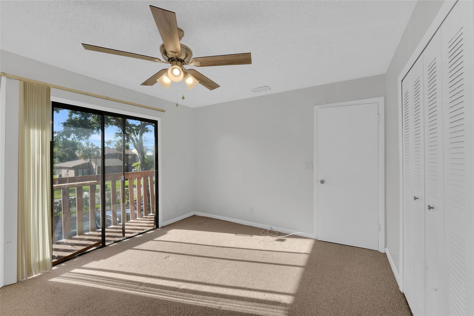 6194 Pine Tree Lane B, Tamarac, FL 33319 photo 17