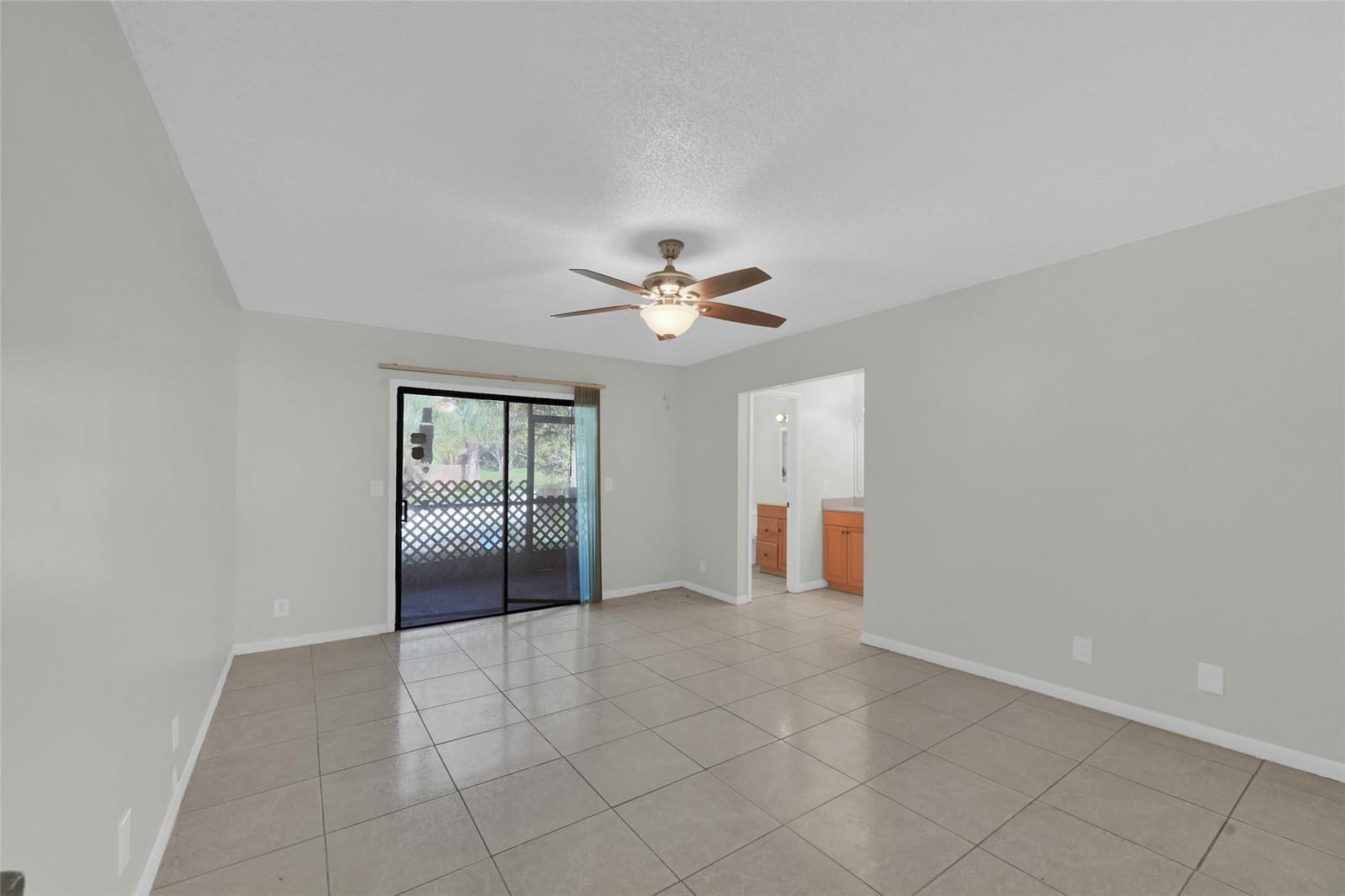 6194 Pine Tree Lane B, Tamarac, FL 33319 photo 8