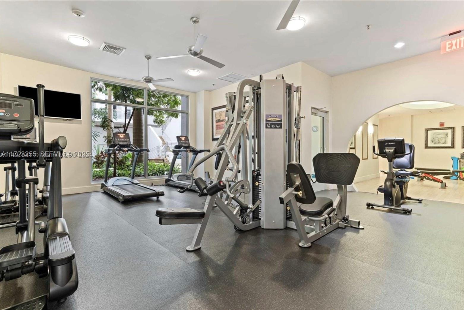 1830 Radius Drive 810 — photo 12