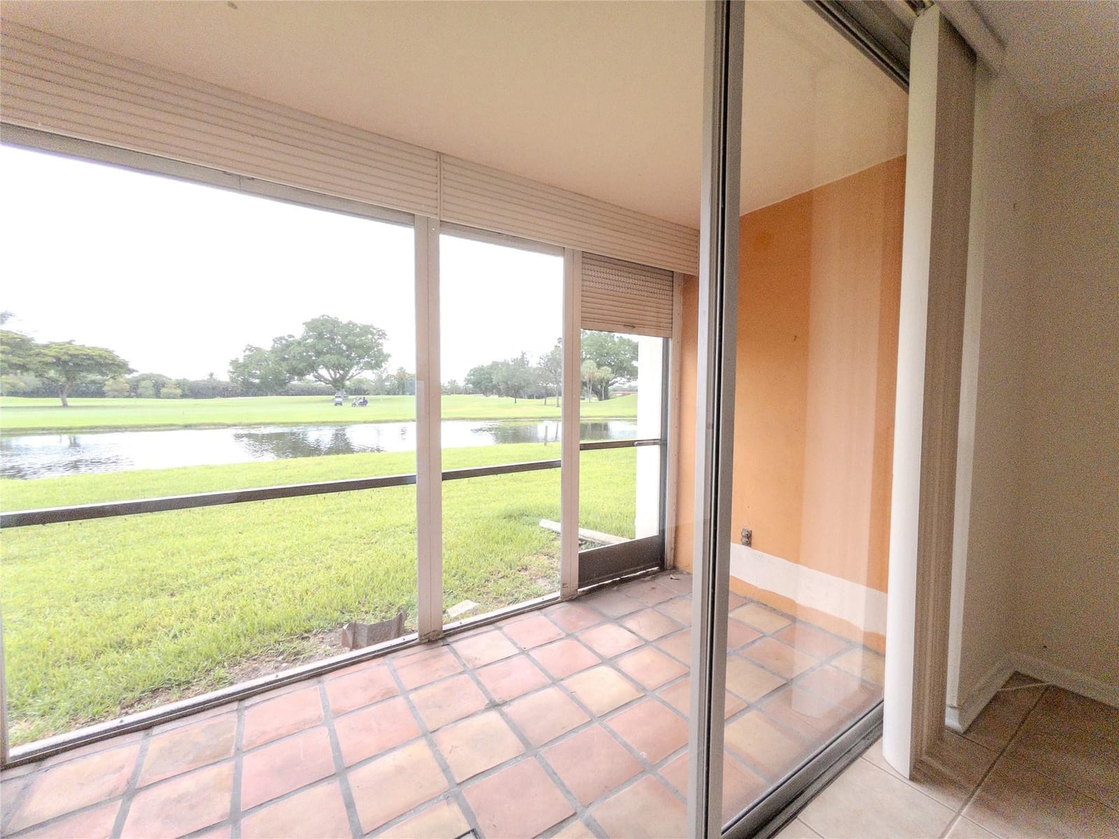 9923 S Hollybrook Lake Drive 105 — photo 3