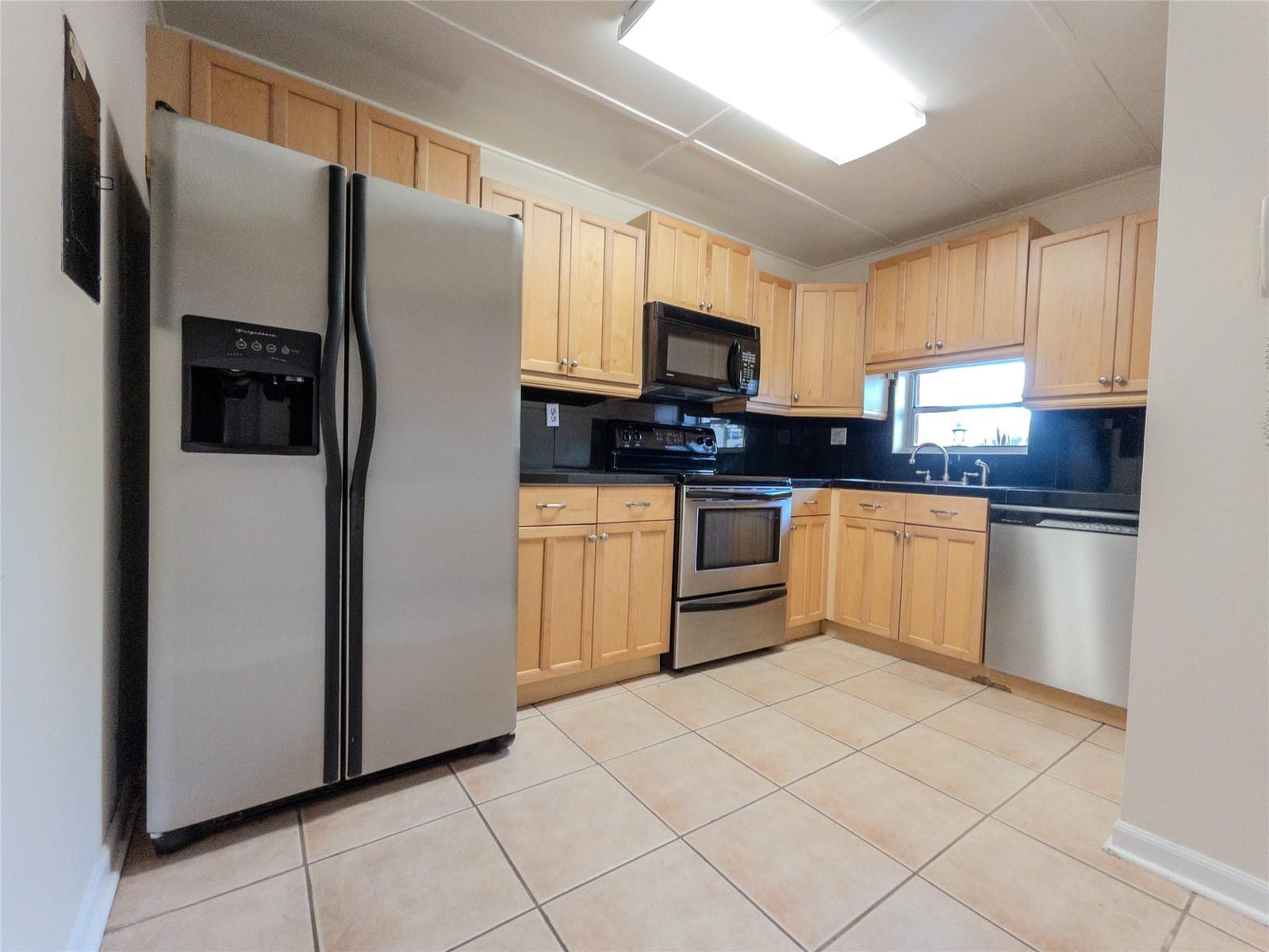 9923 S Hollybrook Lake Drive 105 — photo 6