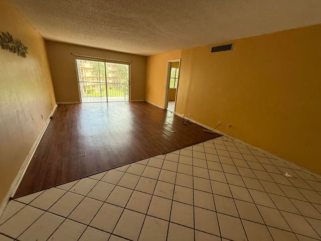 6300 S Falls Circle Drive 312, Lauderhill, FL 33319