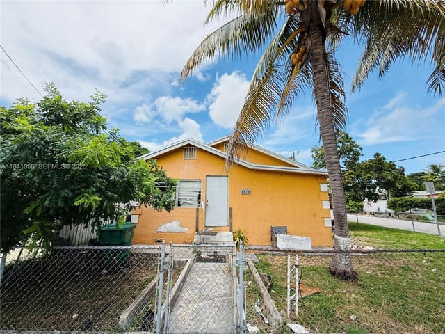 1873 SW 3rd Street, Idlewild Park, Miami, FL