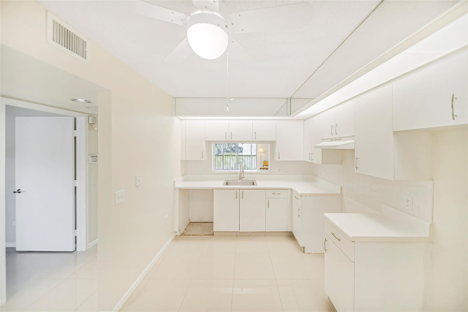 1601 SW 128th Terrace 202A, Pembroke Pines, FL 33027 photo 8