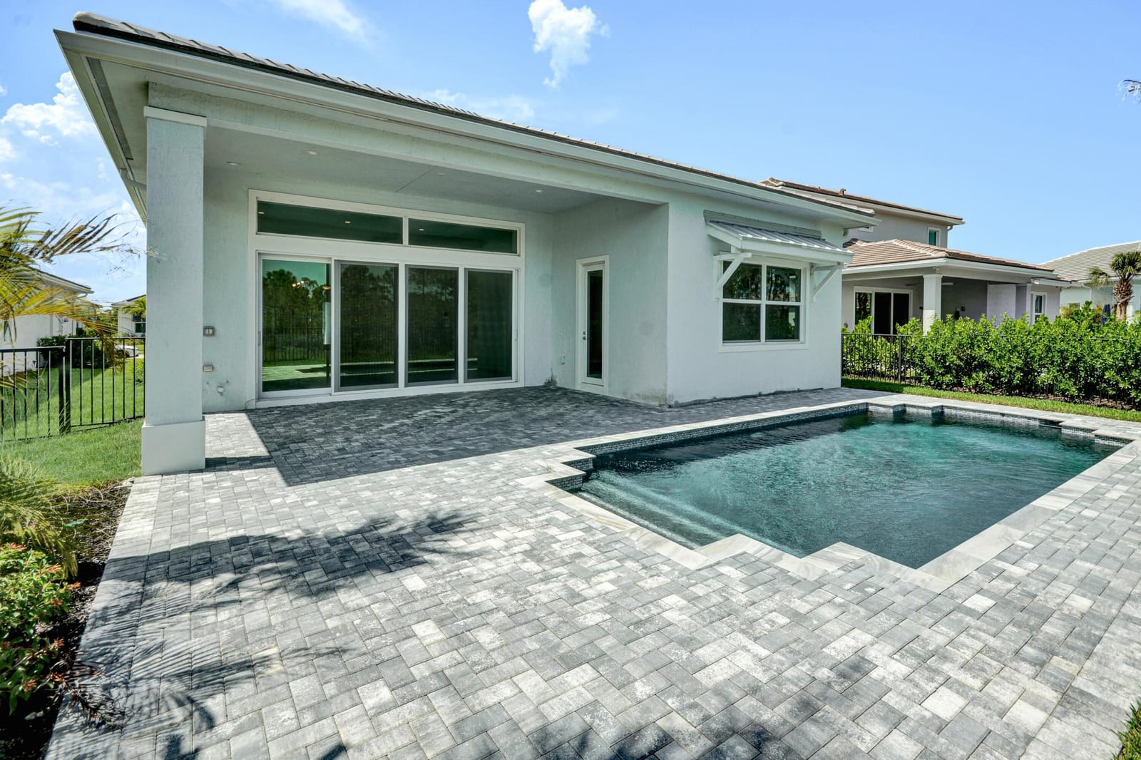142 SE Calmo Circle, Port St. Lucie, FL 34984