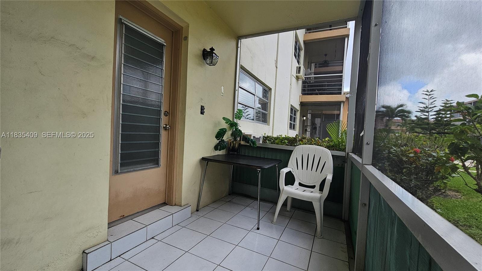 17000 NE 14th Avenue 109 — photo 9