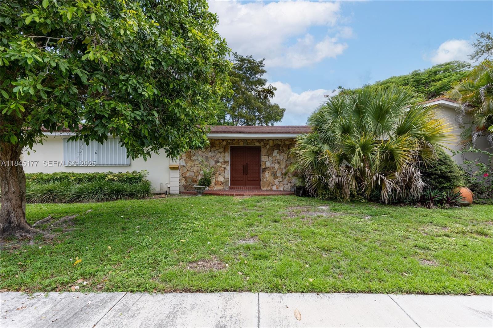 10415 SW 87th Avenue, Miami, FL 33176