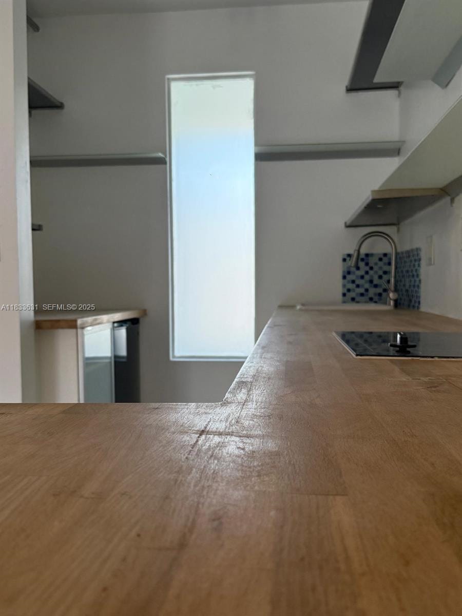 1050 Pennsylvania 24, Miami Beach, FL 33139 photo 12