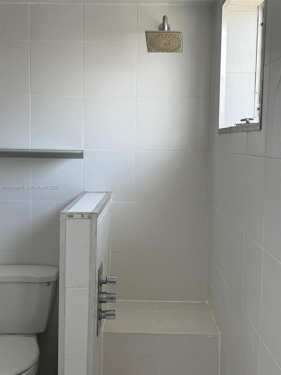 1050 Pennsylvania 24, Miami Beach, FL 33139 photo 25