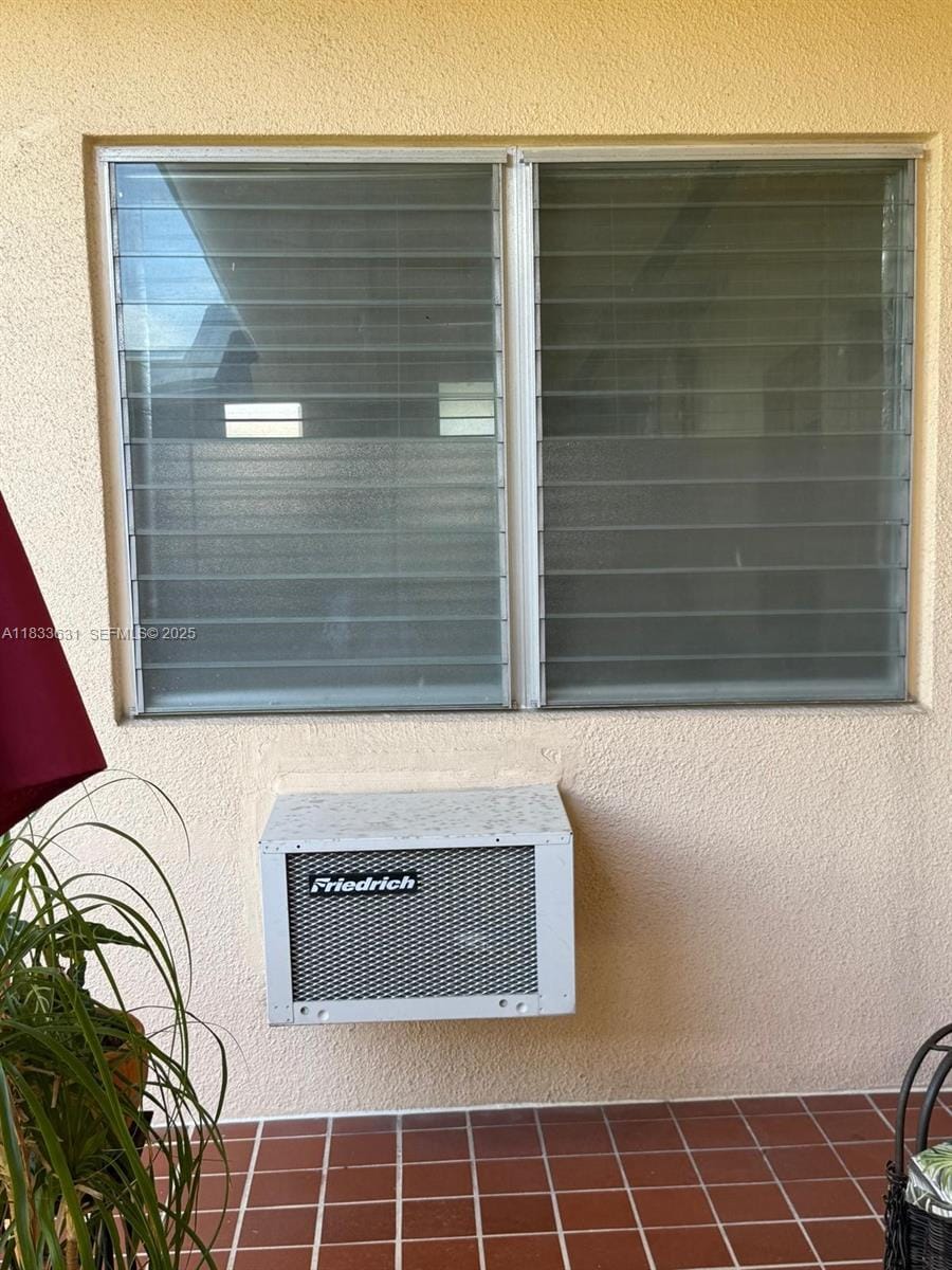 1050 Pennsylvania 24, Miami Beach, FL 33139 photo 29
