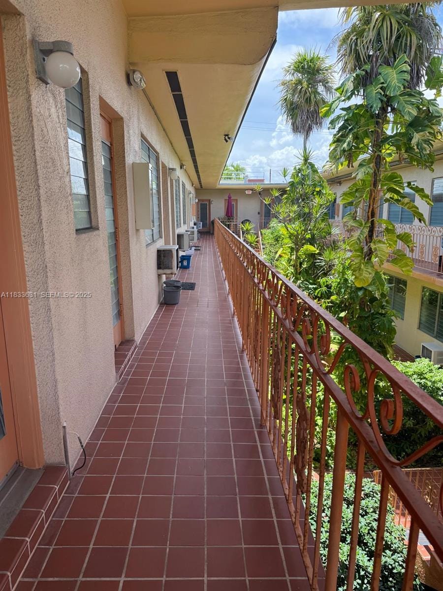 1050 Pennsylvania 24, Miami Beach, FL 33139 photo 4