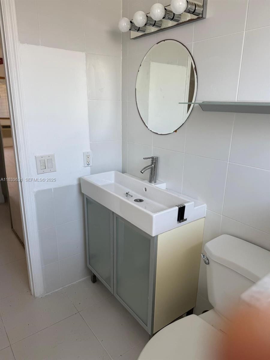 1050 Pennsylvania 24, Miami Beach, FL 33139 photo 7