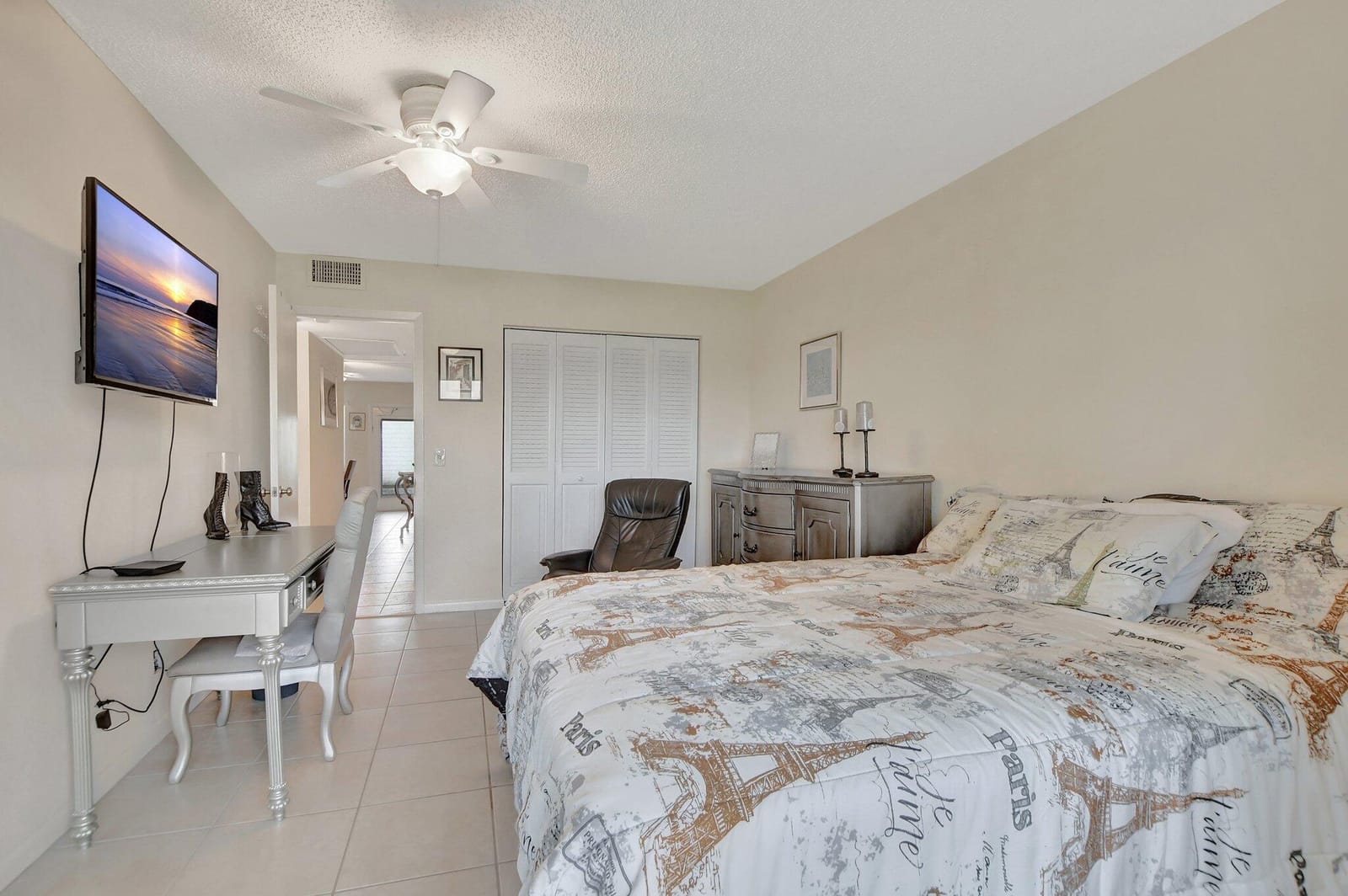1081 Exeter E, Boca Raton, FL 33434 photo 13