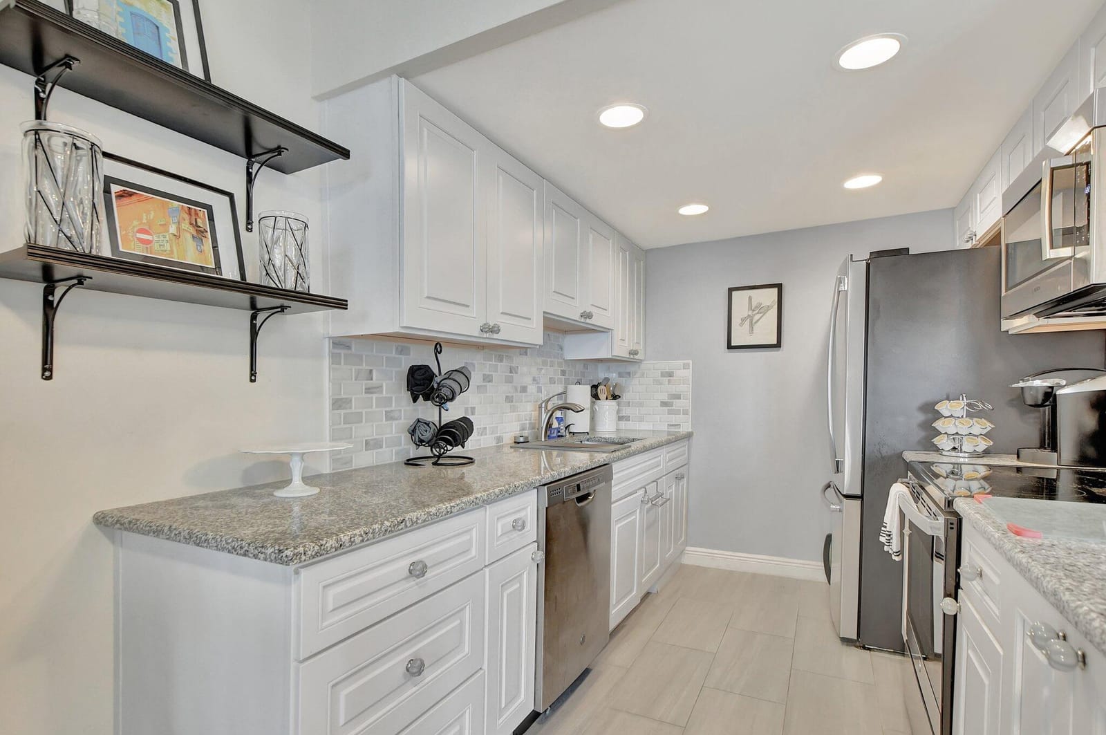 1081 Exeter E, Boca Raton, FL 33434 photo 3