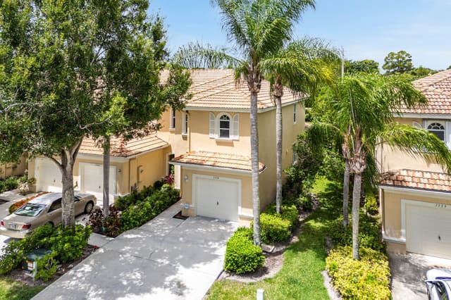 1559 Westchester Avenue, sold in Towne Place, Wellington, FL