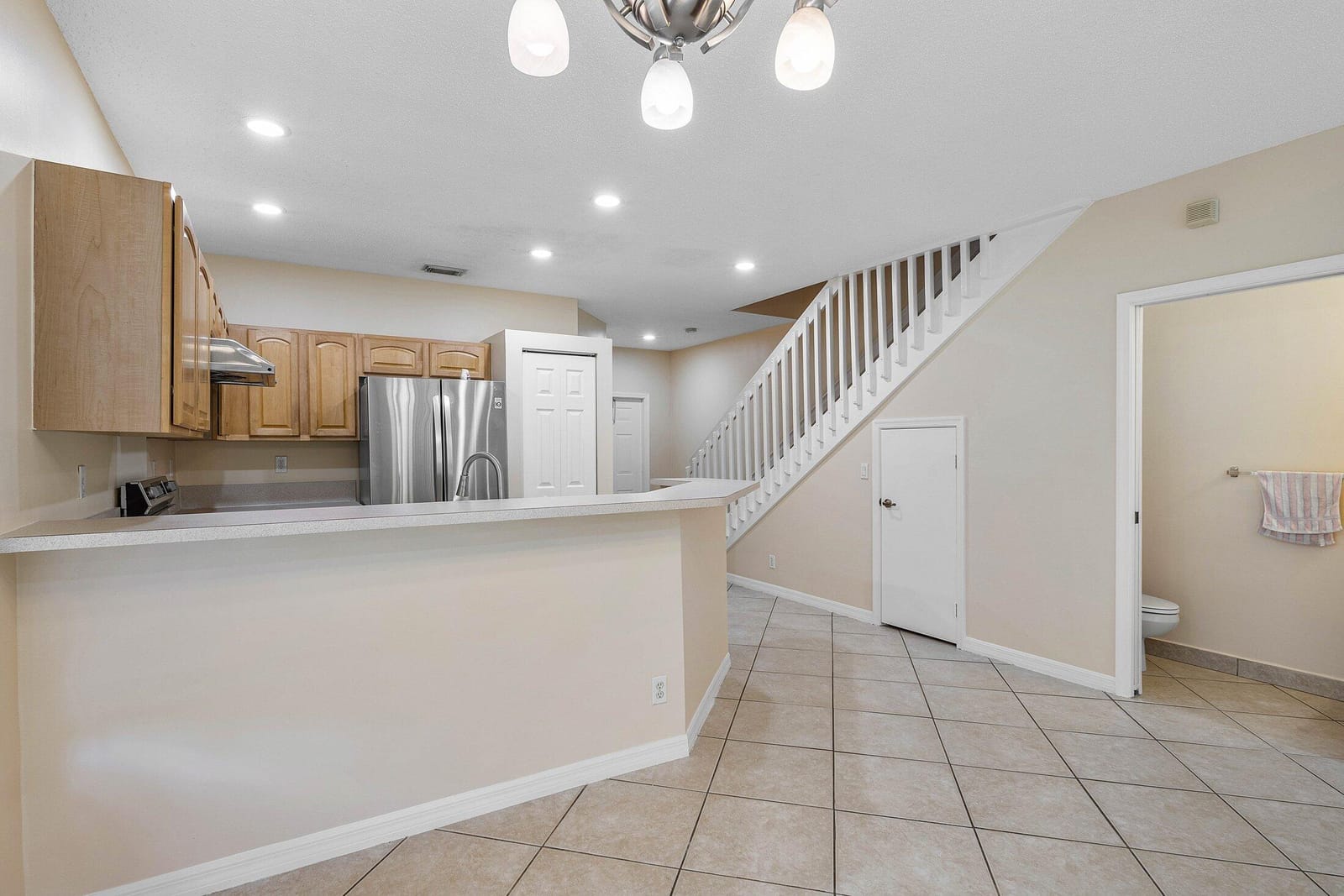 1559 Westchester Avenue — photo 9
