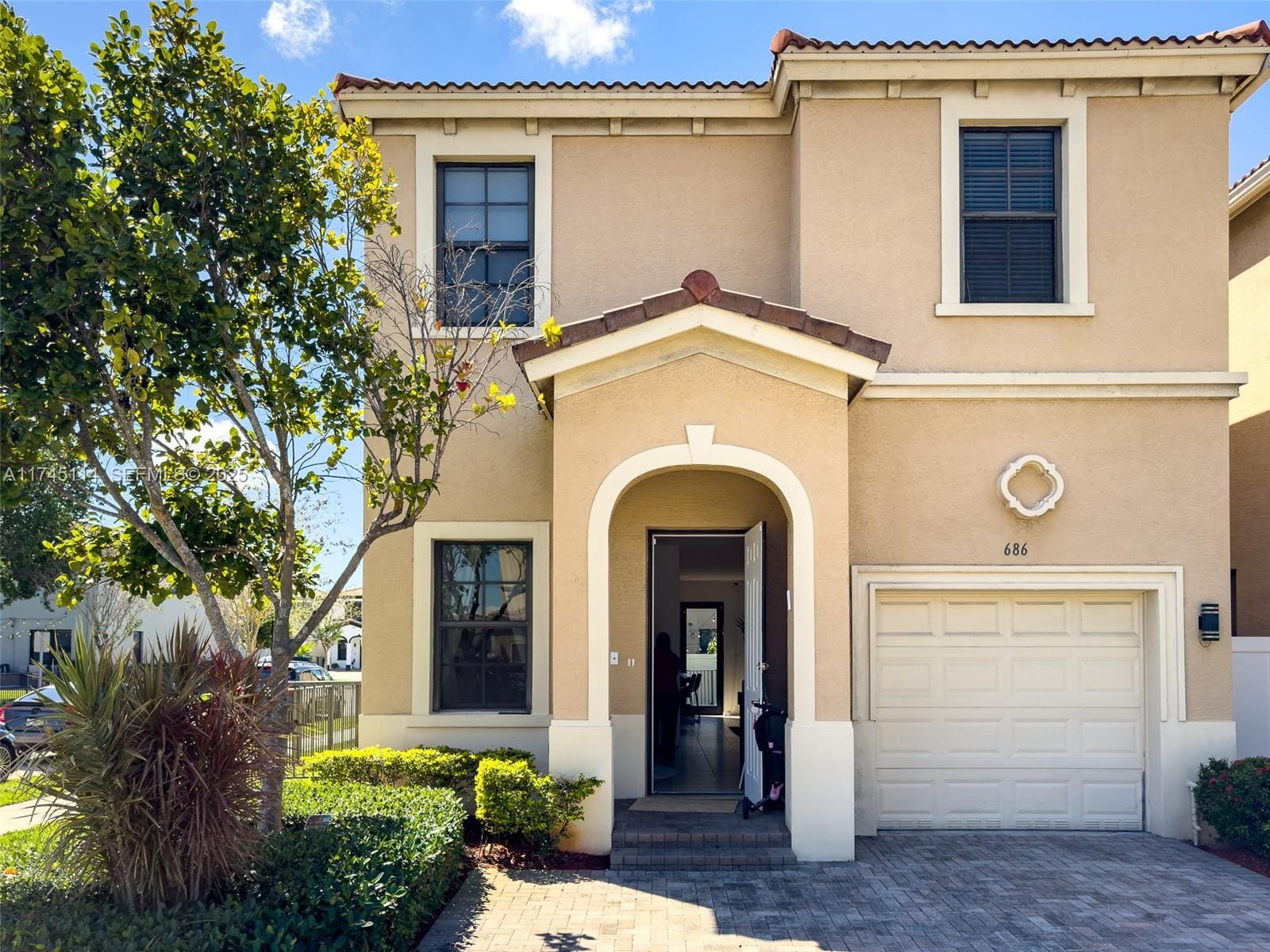 686 NE 191st Terrace, Miami, FL 33179 photo 23
