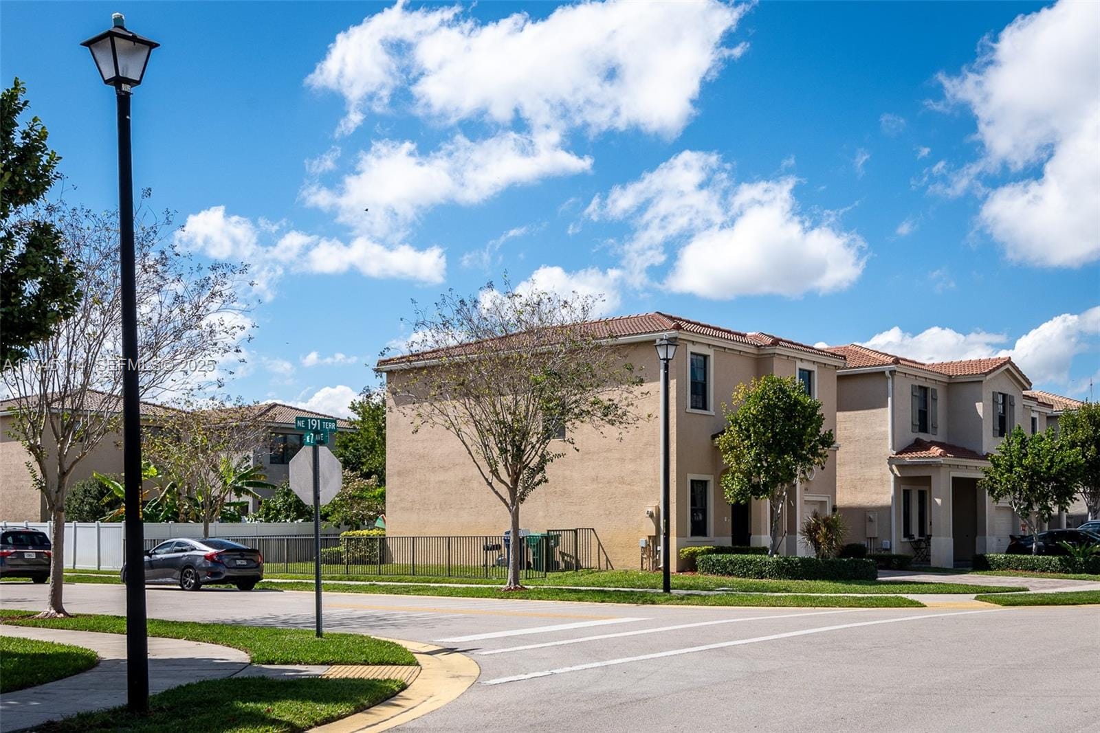 686 NE 191st Terrace, Miami, FL 33179 photo 26