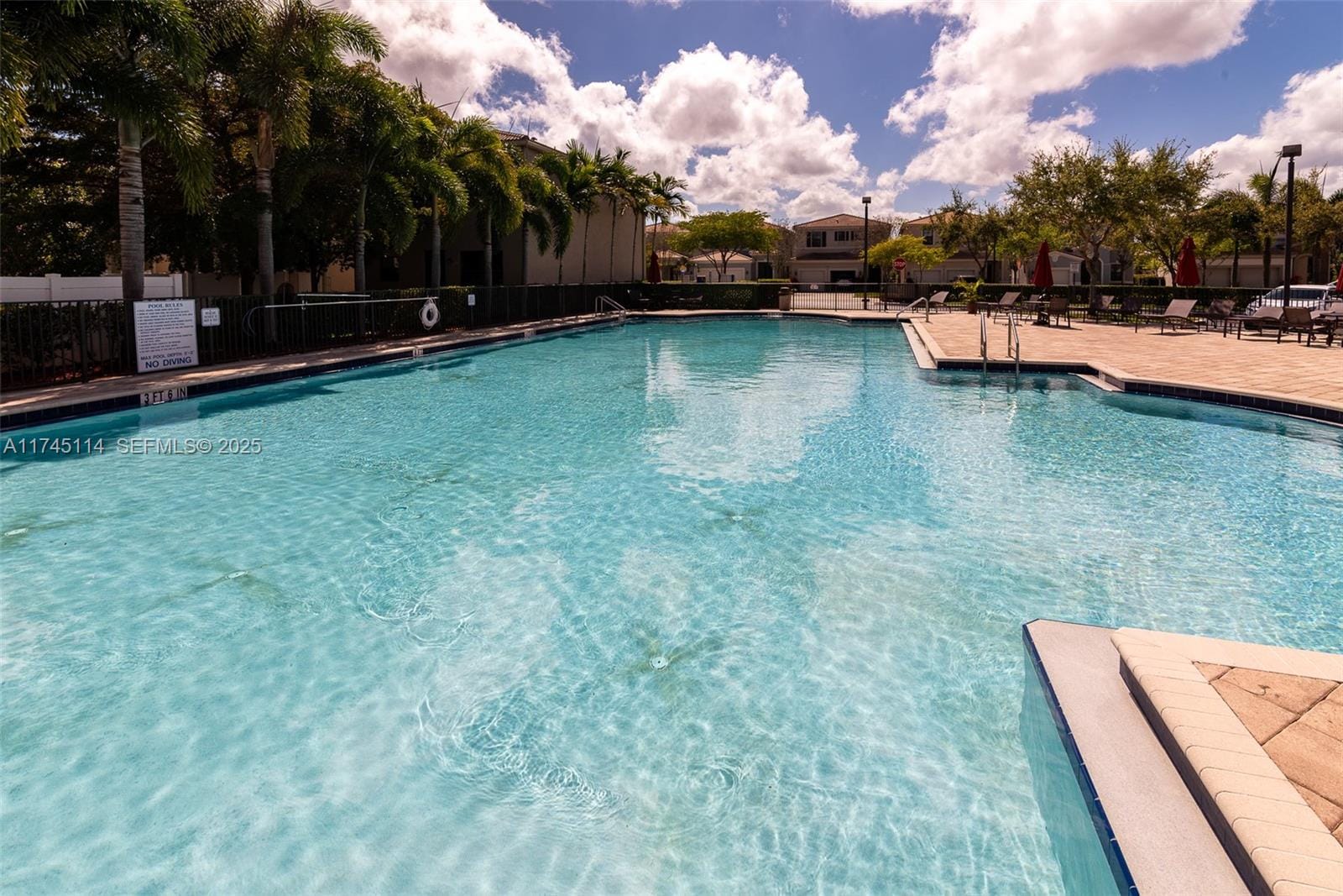 686 NE 191st Terrace, Miami, FL 33179 photo 28