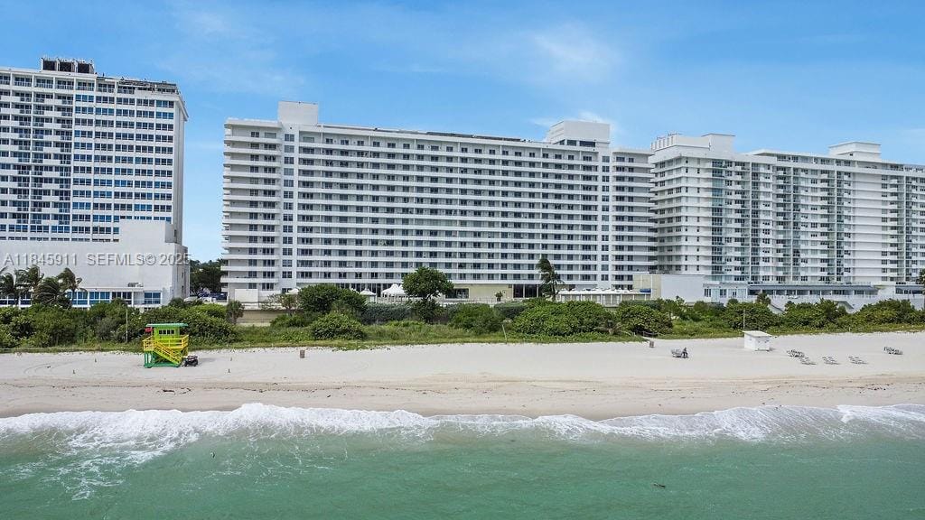 5555 Collins Avenue 4W, Miami Beach, FL 33140 photo 2