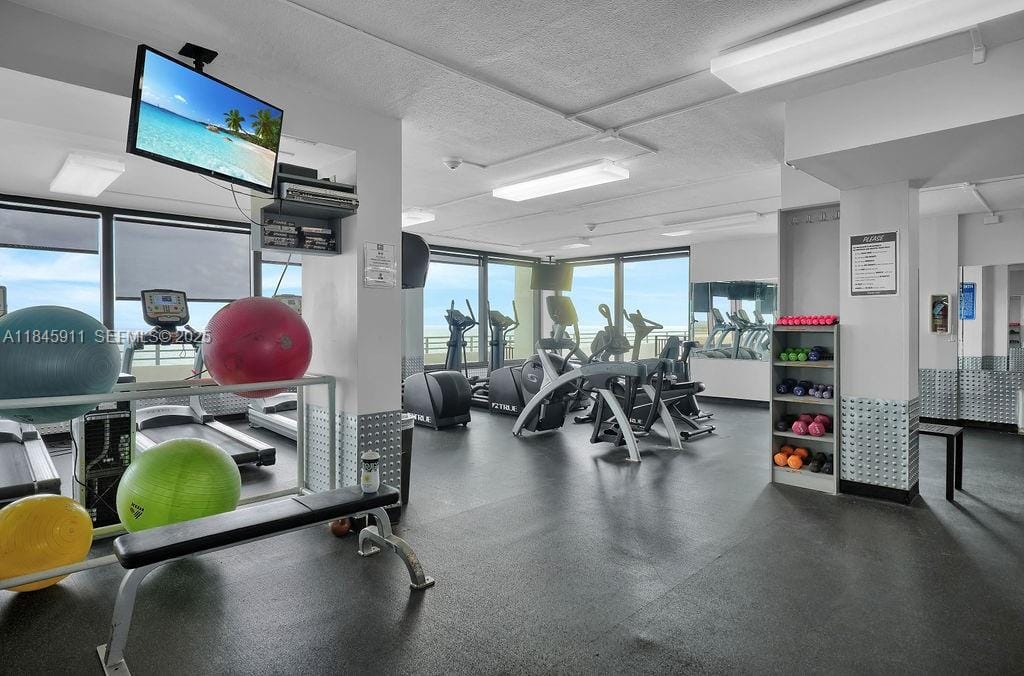 5555 Collins Avenue 4W, Miami Beach, FL 33140 photo 21