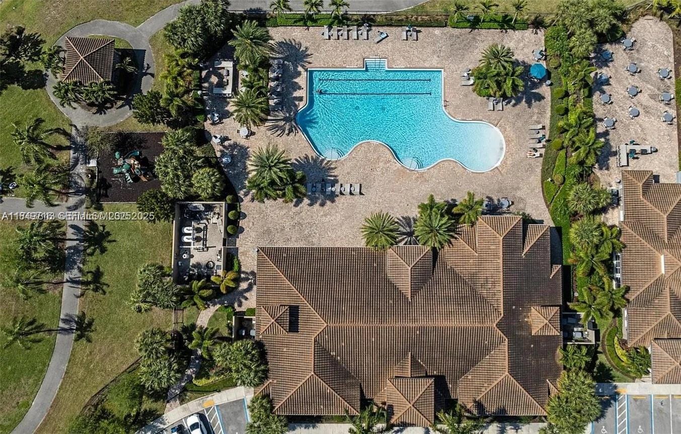 3813 Greenway Drive, Hollywood, FL 33021 photo 3