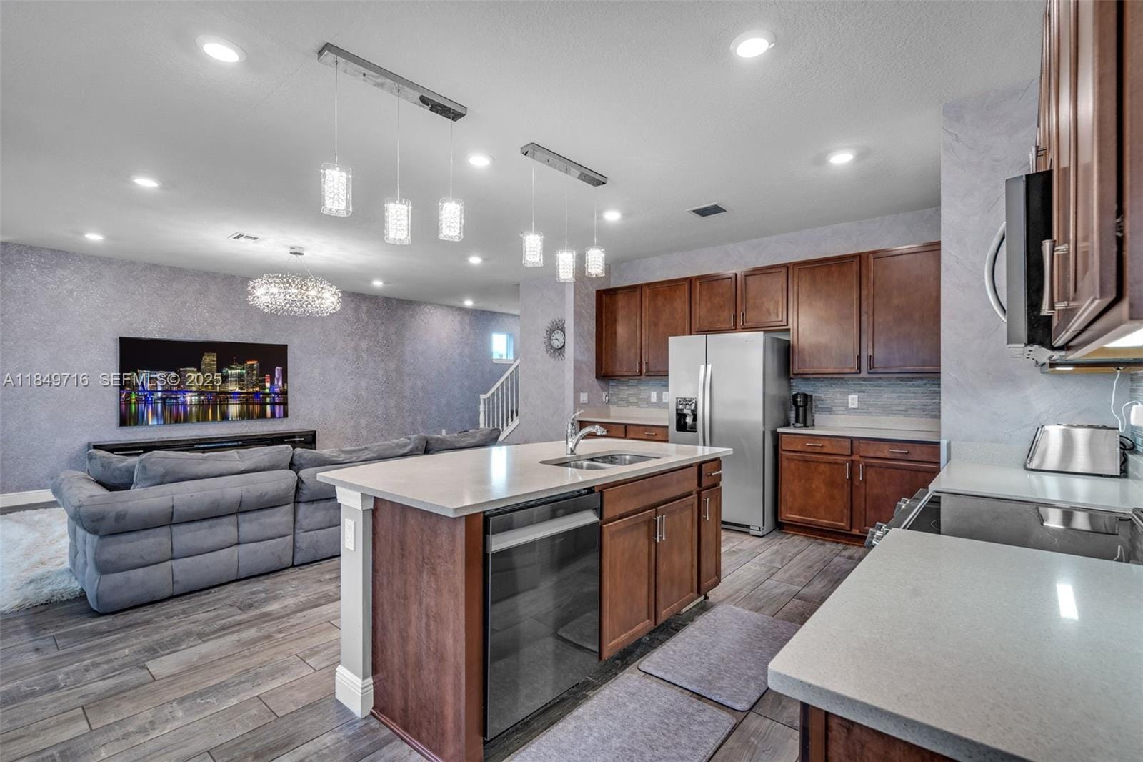 3813 Greenway Drive, Hollywood, FL 33021 photo 10