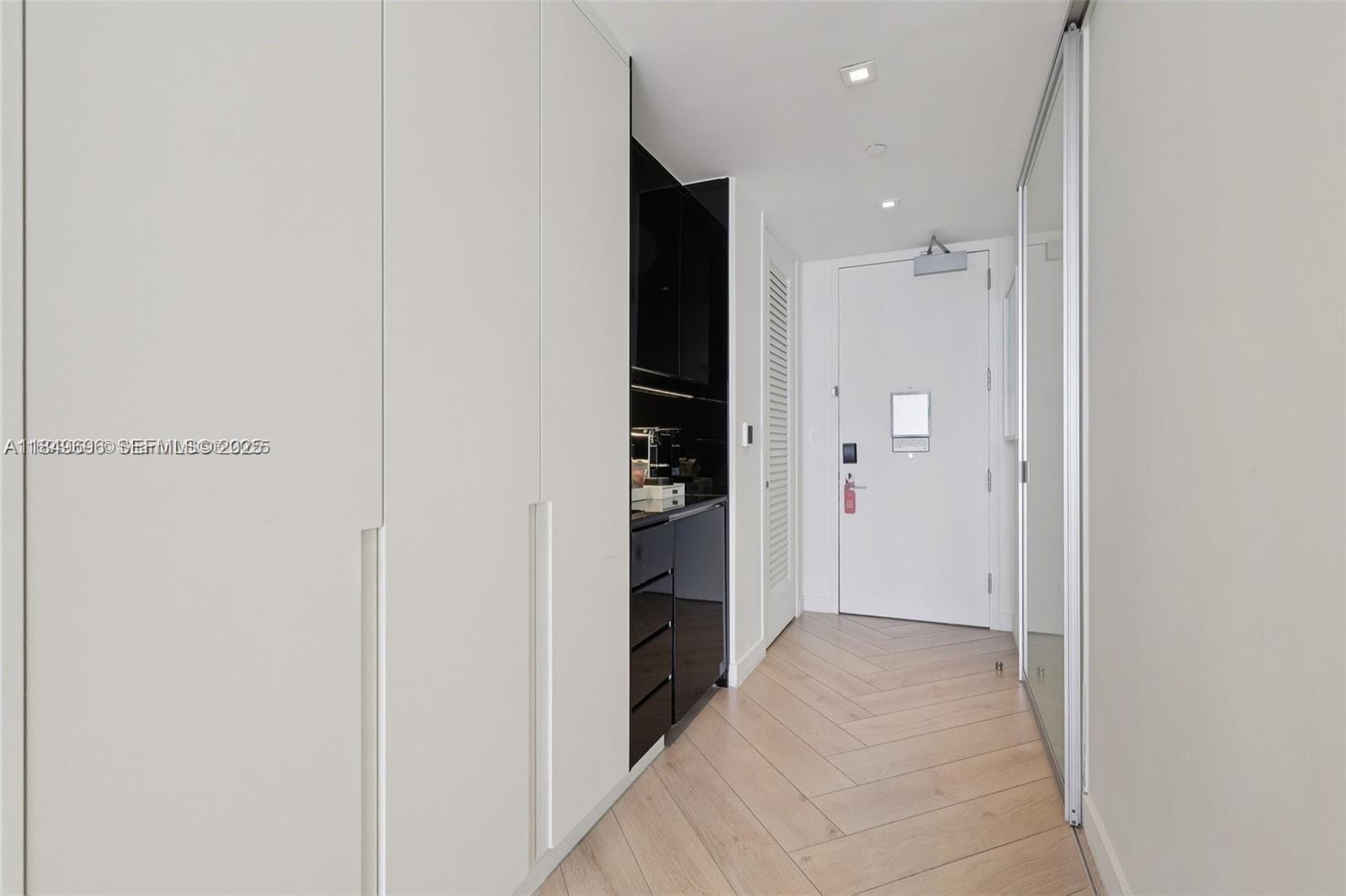 2201 Collins Avenue 1213, Miami Beach, FL 33139 photo 16
