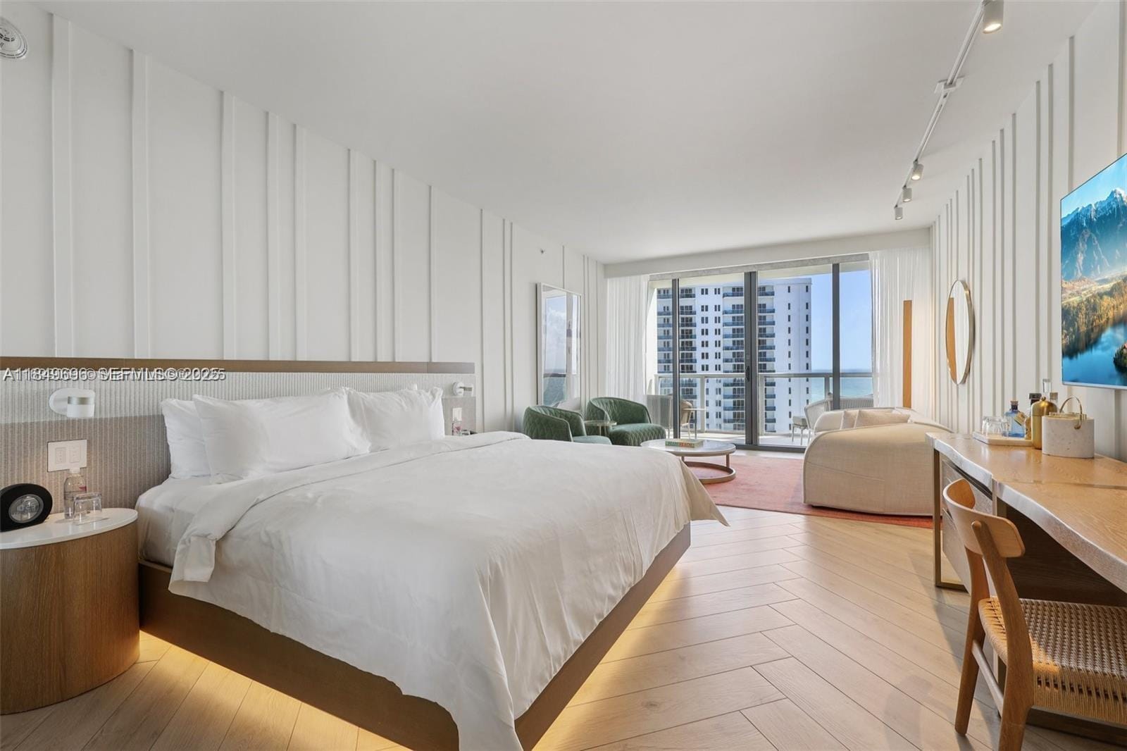 2201 Collins Avenue 1213, Miami Beach, FL 33139 photo 4