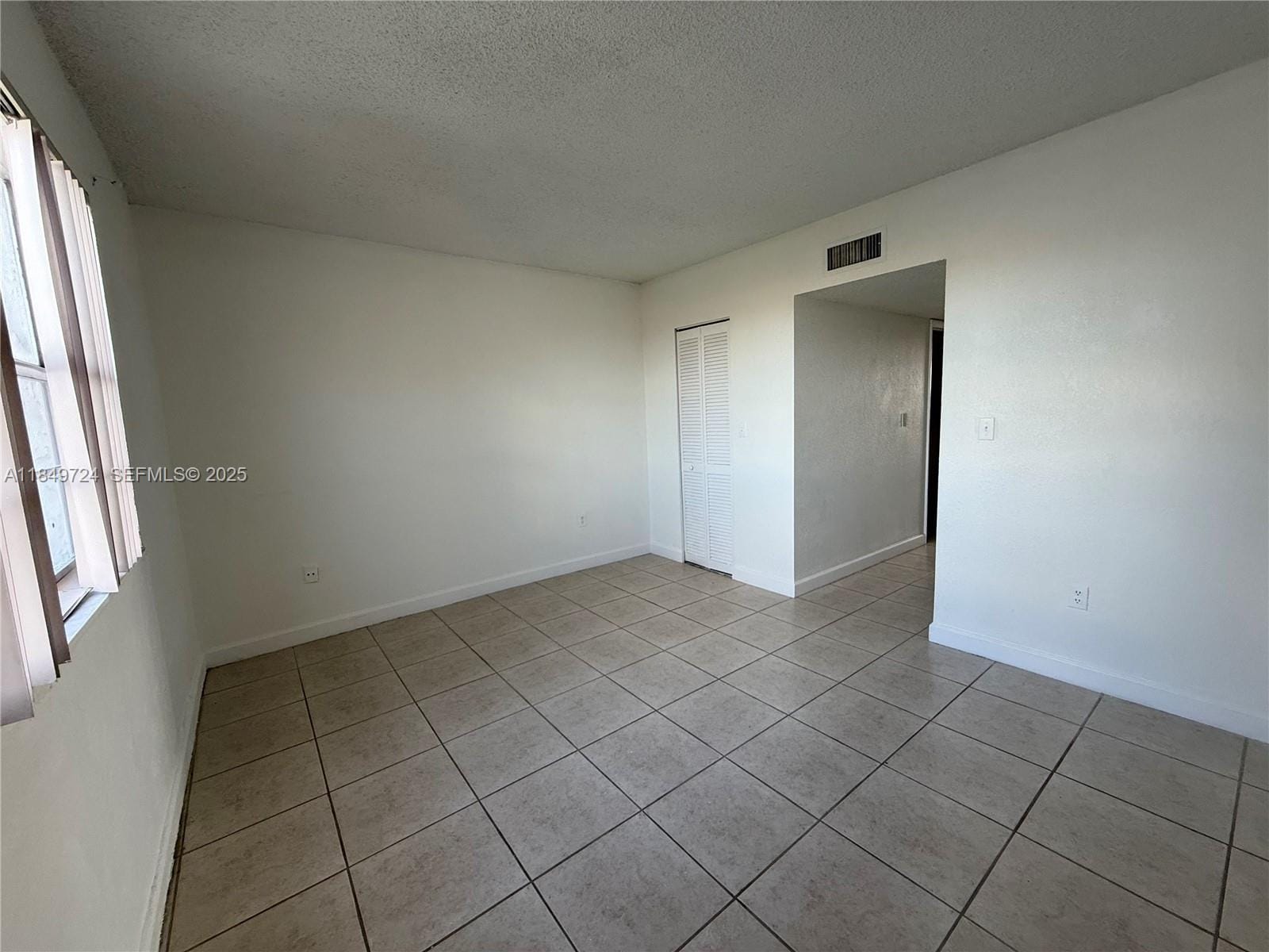 10900 SW 104th Street 323 — photo 11