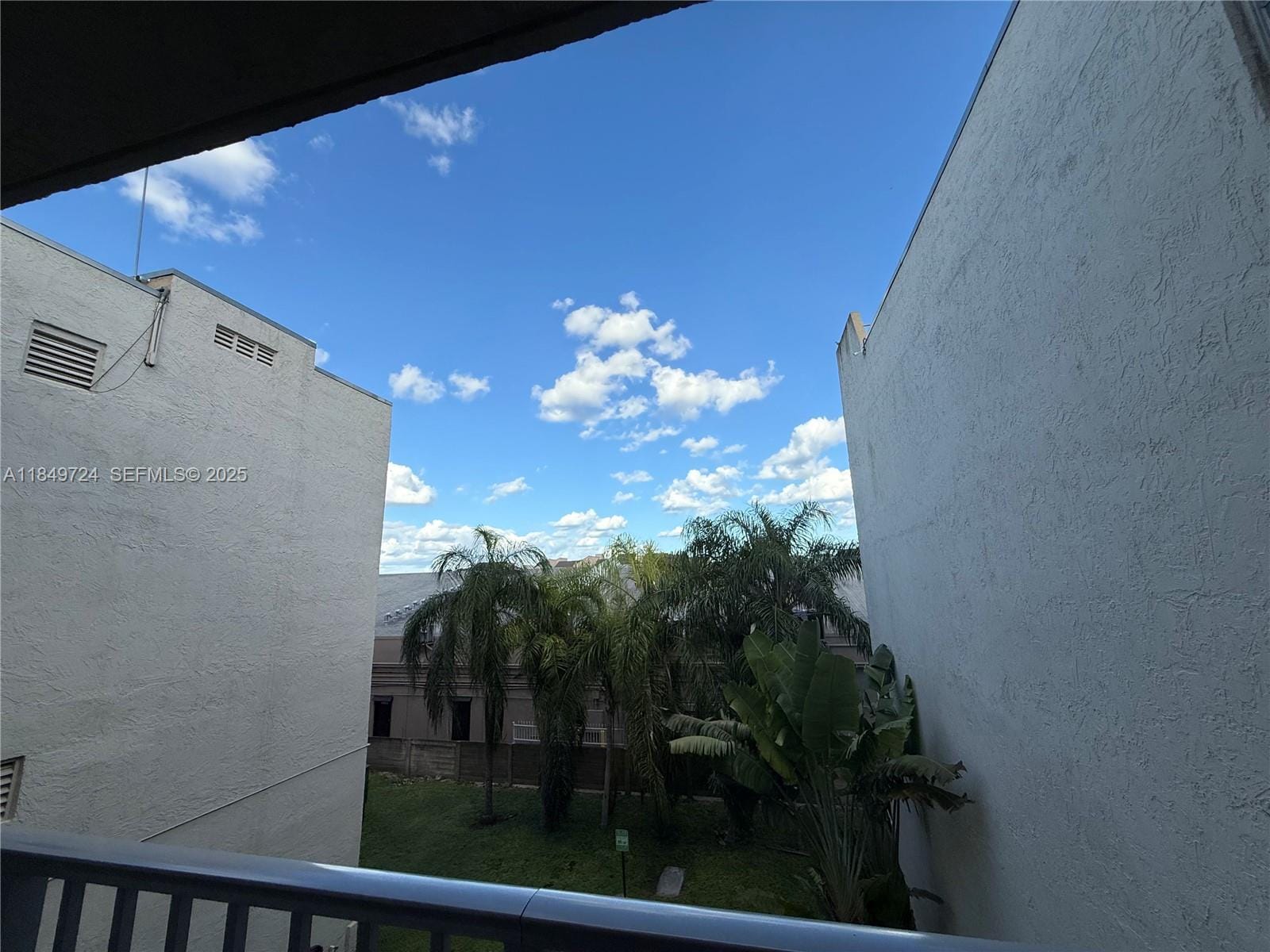 10900 SW 104th Street 323 — photo 12