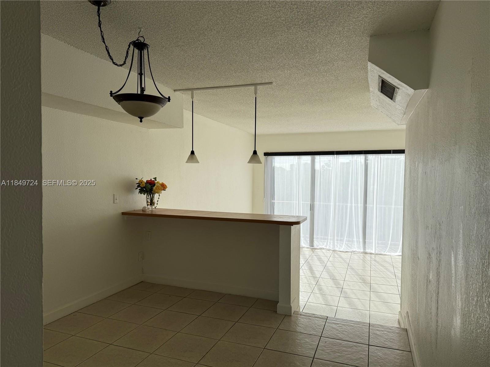 10900 SW 104th Street 323 — photo 5