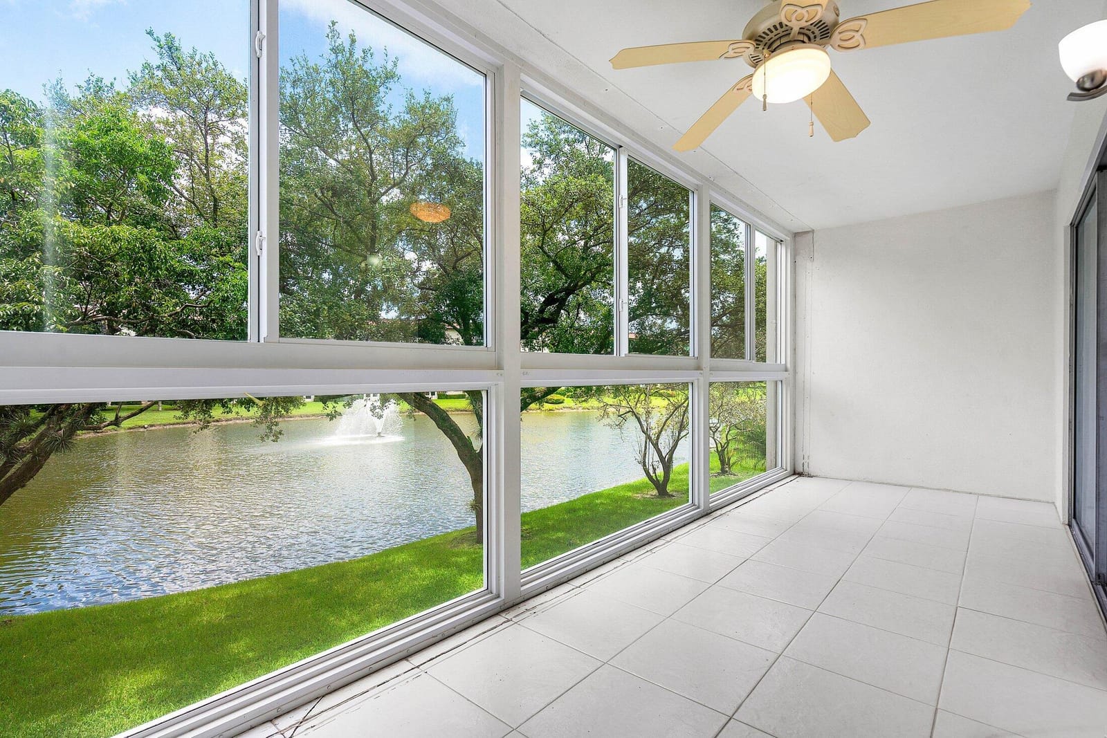 3005 Portofino Isle C2 — photo 12
