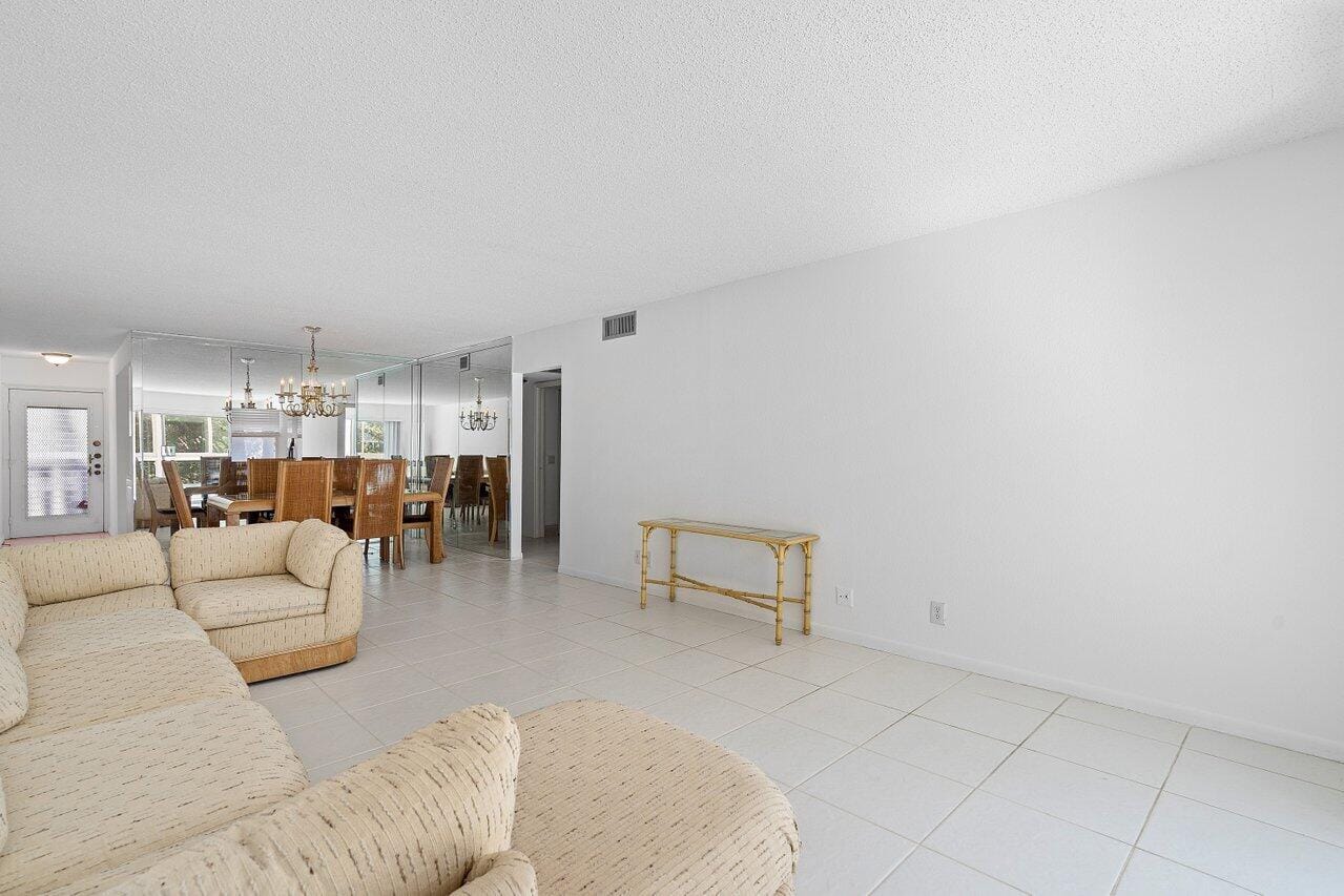 3005 Portofino Isle C2, Coconut Creek, FL 33066 photo 15