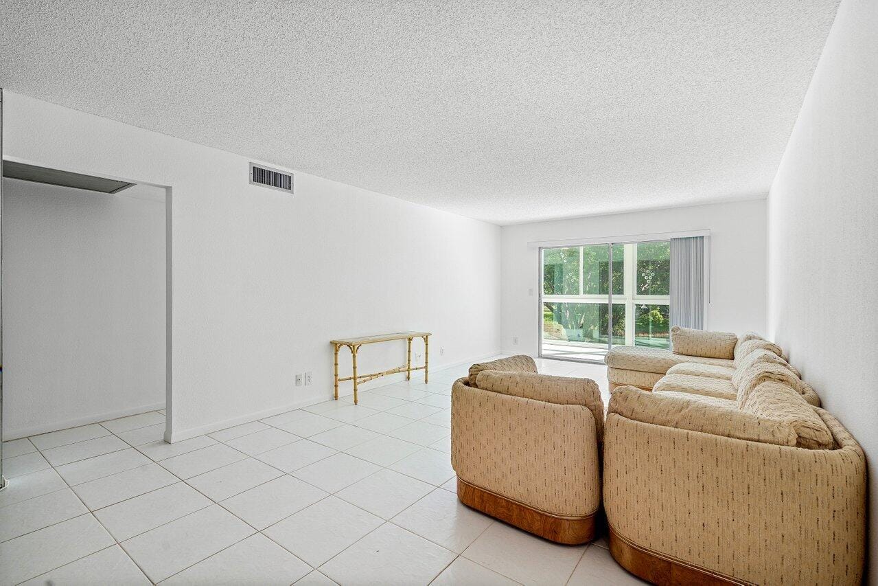 3005 Portofino Isle C2 — photo 9