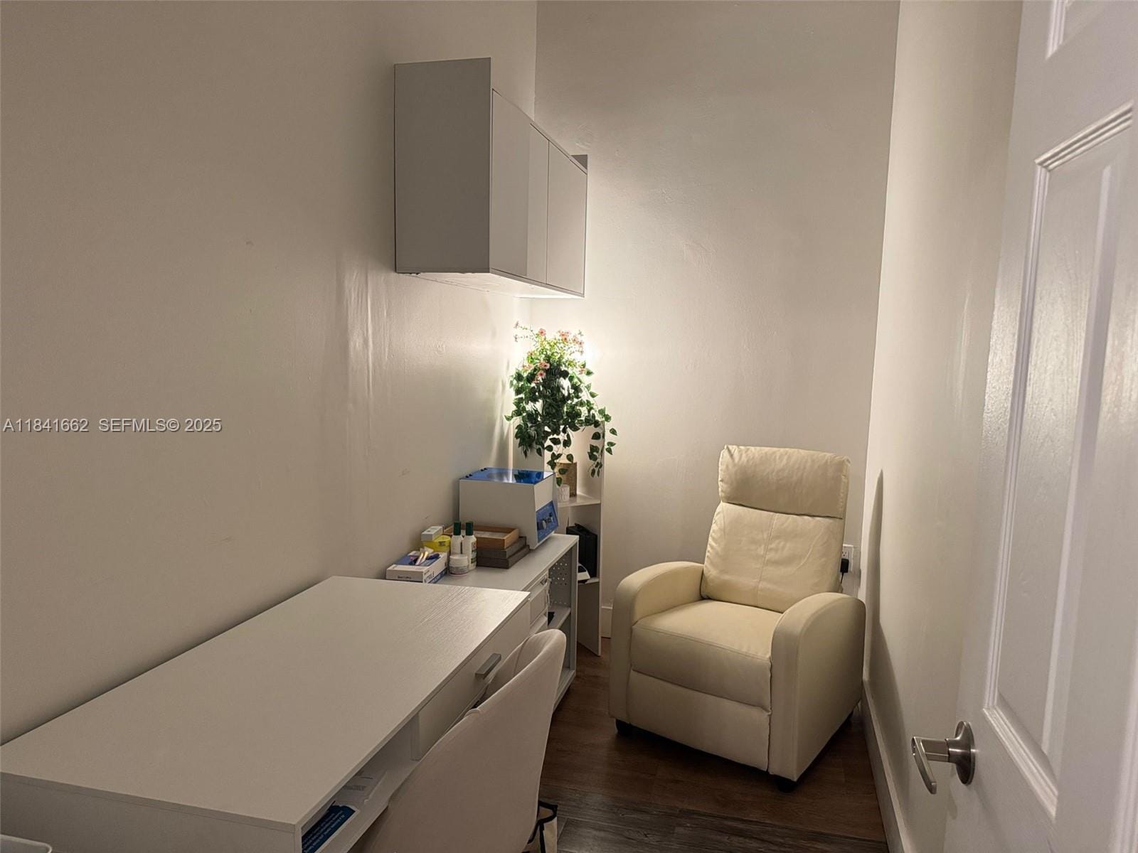 10328 W Flagler Street — photo 9